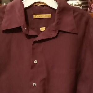 Milano Uomo Italian luxury button up casial shirt. Size 16.5, 34/35.